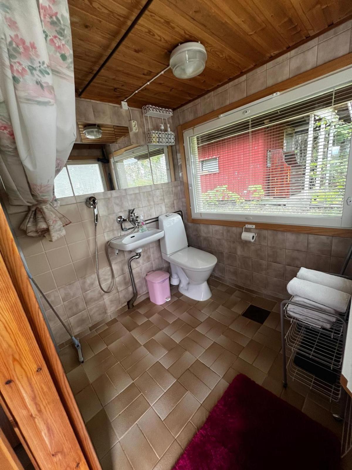 Adorable 1-Bedroom Cottage/Guesthouse In Kittilae Exterior photo